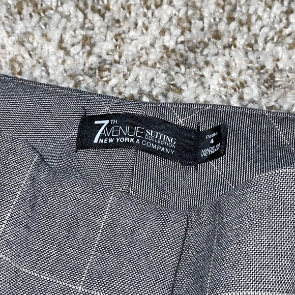 NEW YORK & COMPANY 7th Avenue Suiting Collection Gray Pants Size 4 Petite - Picture 3 of 7